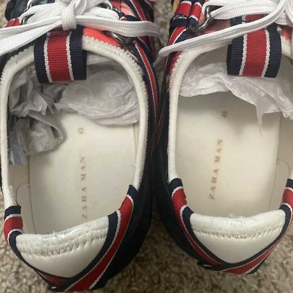 Stylish shoes! - Picture 8 of 9